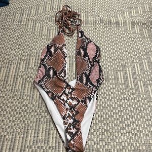 Bathing suit